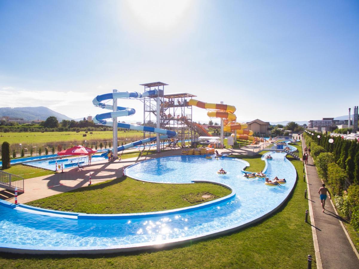 בראשוב Hotel Alinalex - Paradisul Acvatic מראה חיצוני תמונה